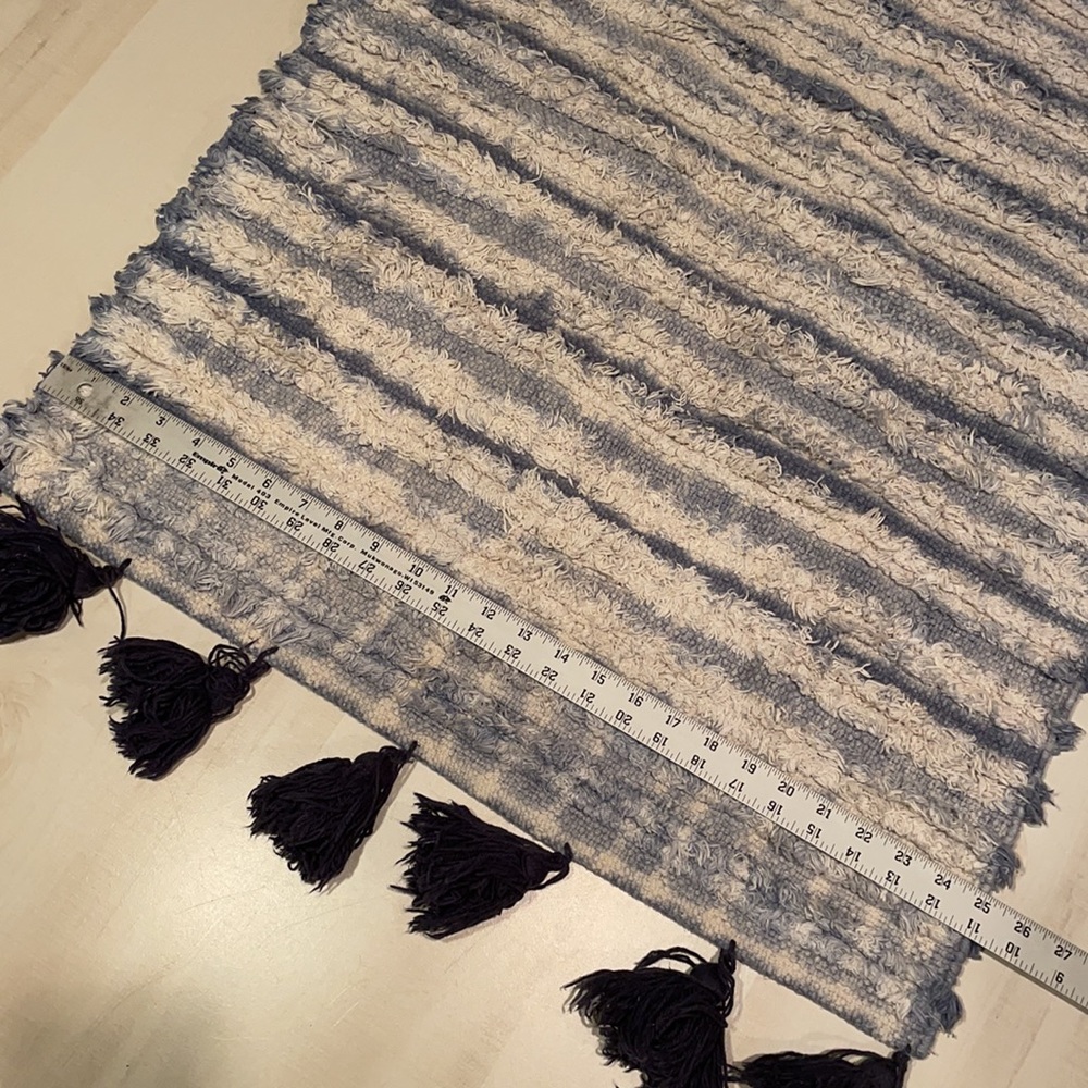 Blue Throw Rug with Tassels - Picture 2 of 3